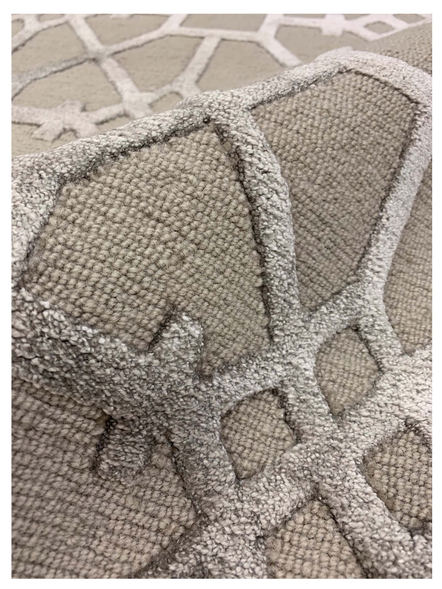 Fine Loop Cut 2016-E Grey Beige